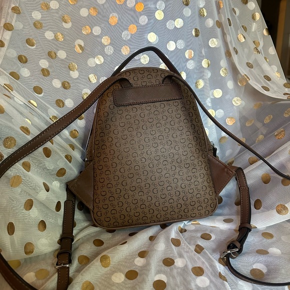 NWT Guess Mini Backpack - Picture 3 of 5